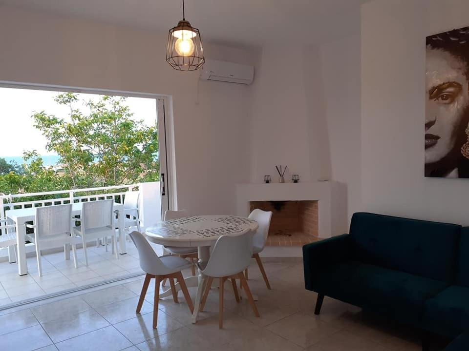 Retreat Apartments In Drosia - 2 Bedrooms Apartment Makris Gialos  المظهر الخارجي الصورة